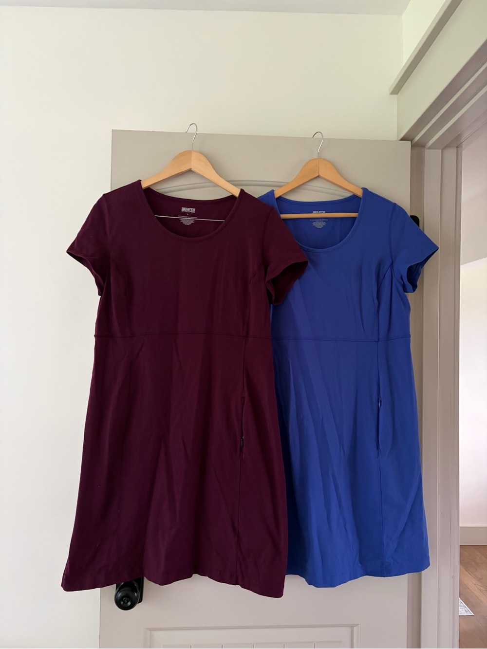 LOT OF 2 Duluth Trading Co NoGA Classic Short Sleeve Dresses Size Large